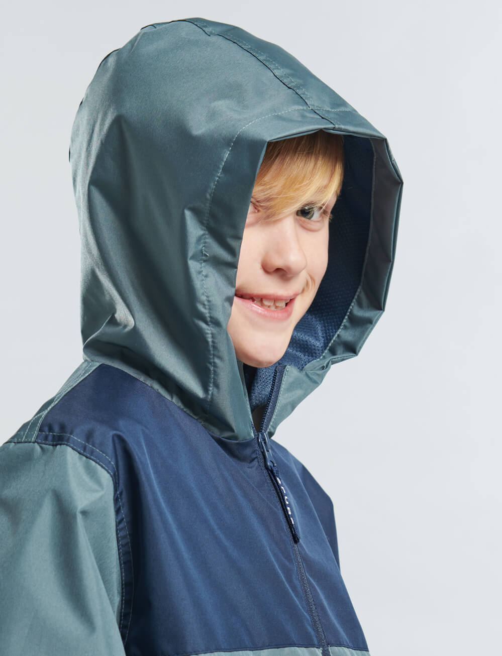 Official Tottenham Kids Shower Jacket - Stormy Weather - The World Football Store